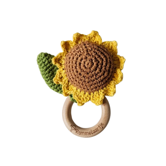 Handgemaakte gehaakte rammelaar - Zonnebloem